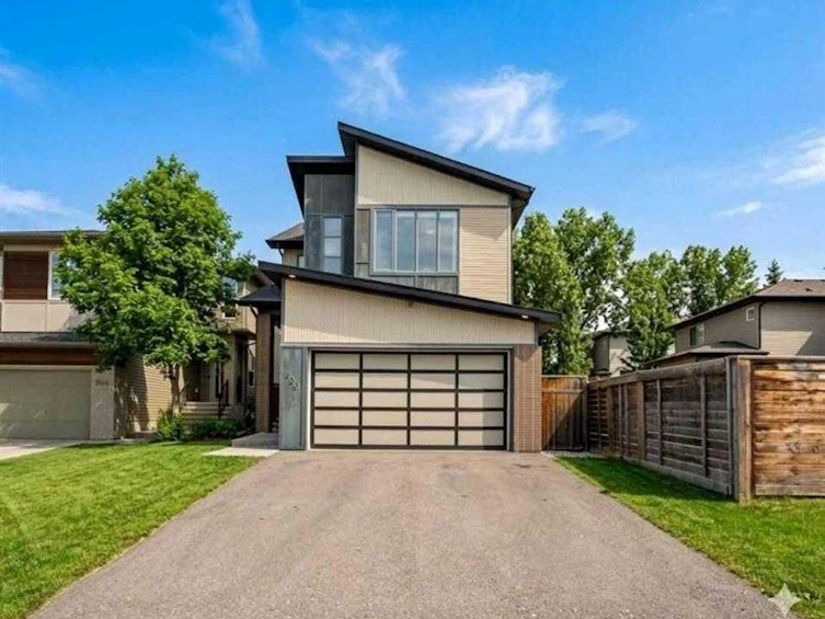 220 Walden Heights SE, Calgary, AB, T2X 0V7