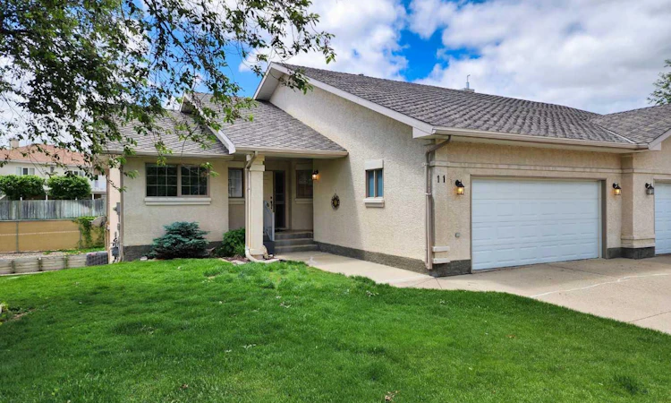 11-240 Heritage Boulevard W