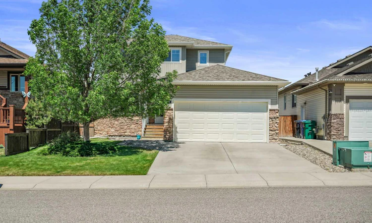 323 Mt Sundial Court W