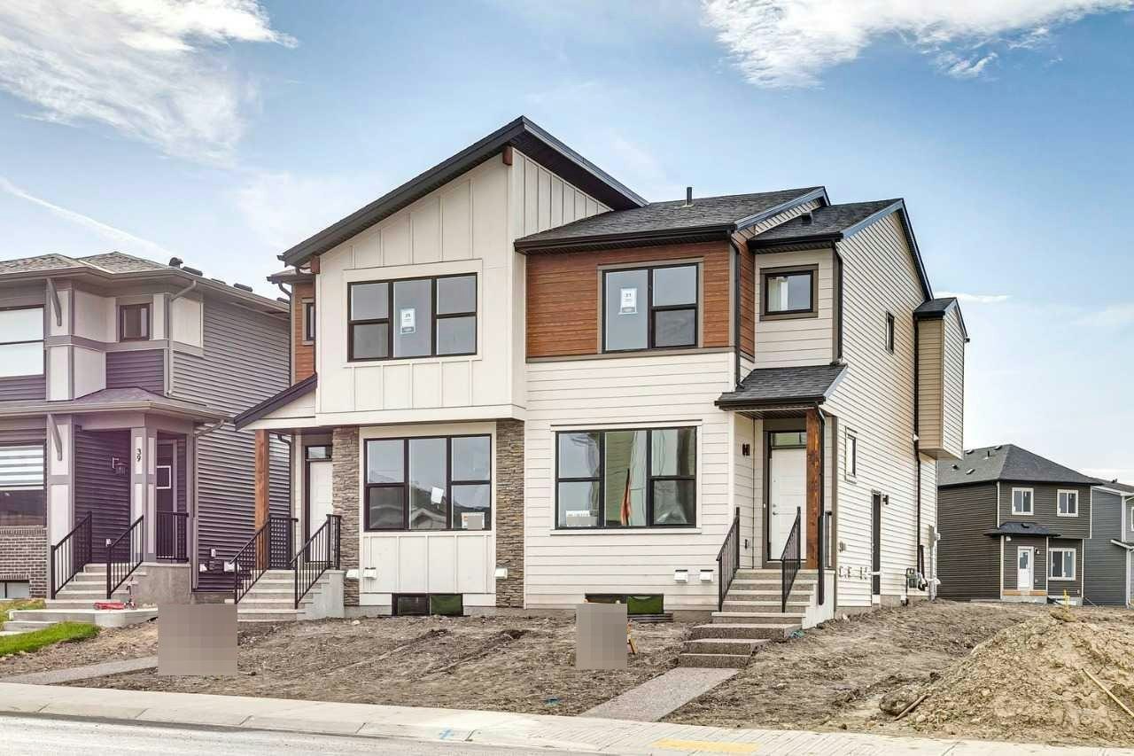 35 Lewisburg Manor NE, Calgary, AB, T3P 0T7