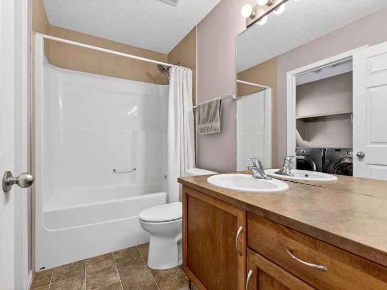 32 Everglen Grove SW, Calgary, AB, T2Y 4Z3 - 33