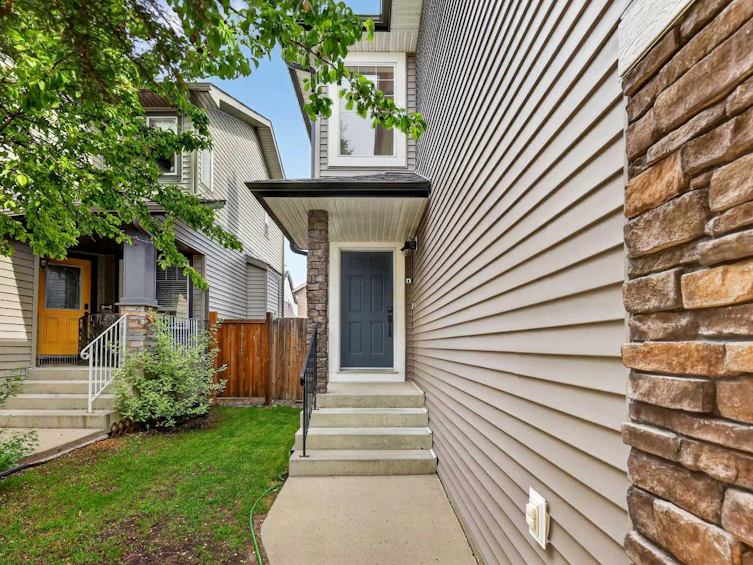 32 Everglen Grove SW, Calgary, AB, T2Y 4Z3 - 2