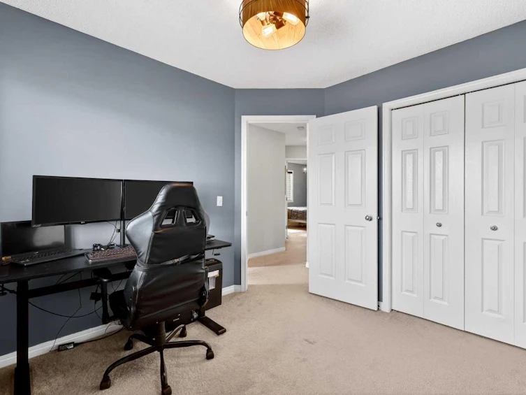 32 Everglen Grove SW, Calgary, AB, T2Y 4Z3 - 32
