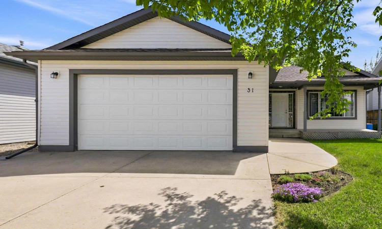 31 Sierra Road
