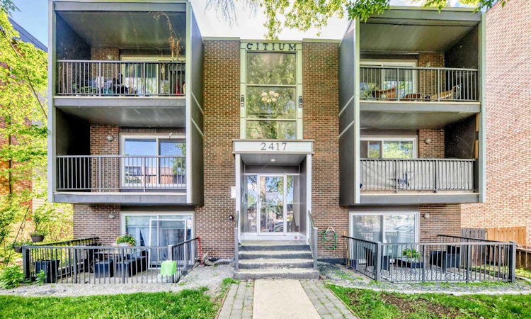 205-2417 17 Street SW