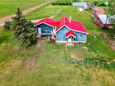 291062 Township Road 164 - 2