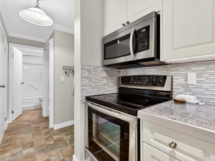 203-727 56 Avenue SW, Calgary, AB, T2V 4Z8 - 16