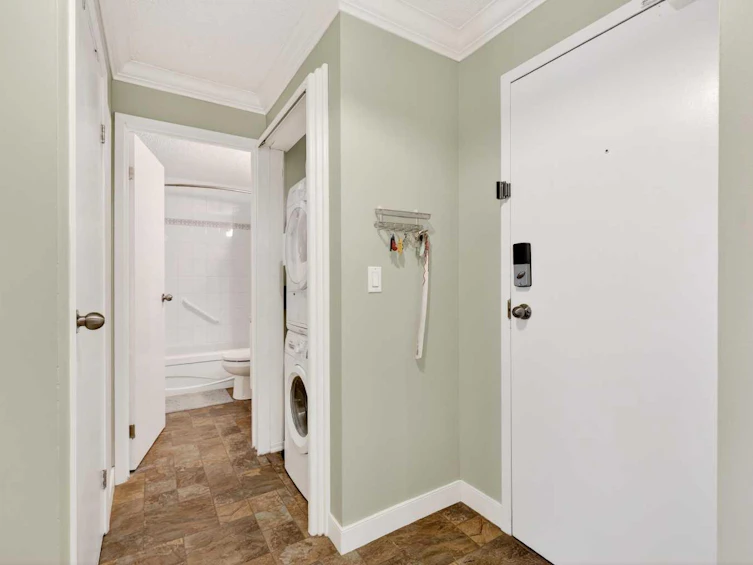 203-727 56 Avenue SW, Calgary, AB, T2V 4Z8 - 17
