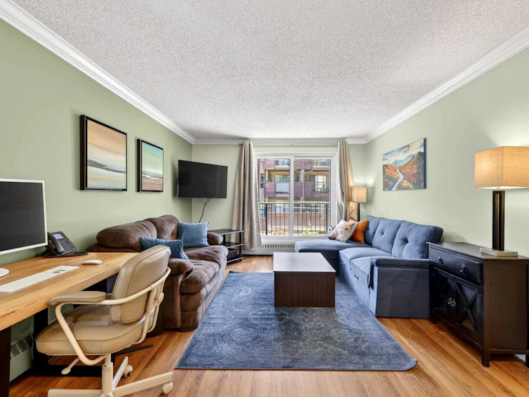 203-727 56 Avenue SW, Calgary, AB, T2V 4Z8 - 5
