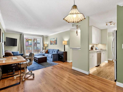 203-727 56 Avenue SW - 2