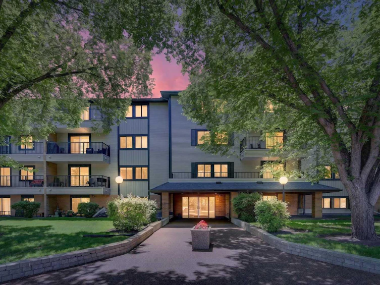 203-727 56 Avenue SW, Calgary, AB, T2V 4Z8