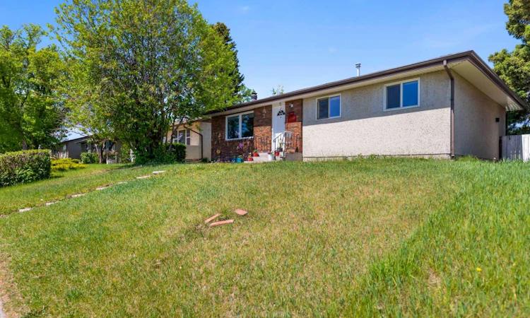 4140 Maryvale Drive NE