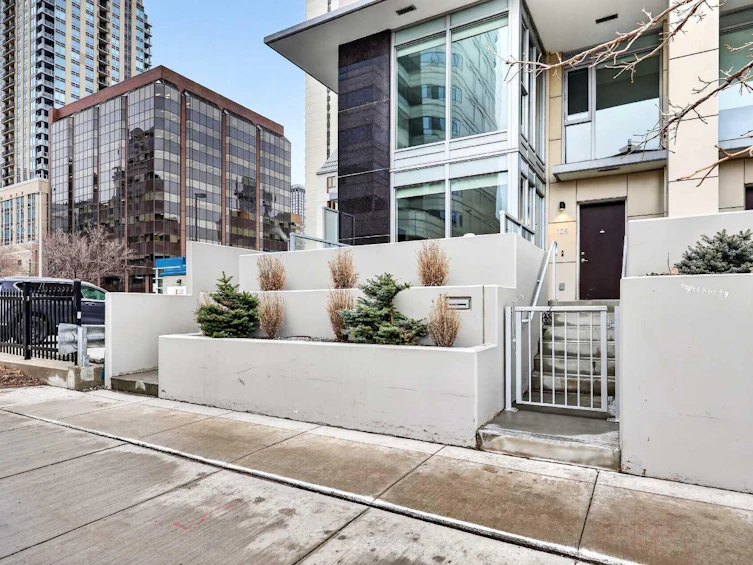 109-1025 5 Avenue SW, Calgary, AB, T2P 1N4 - 5
