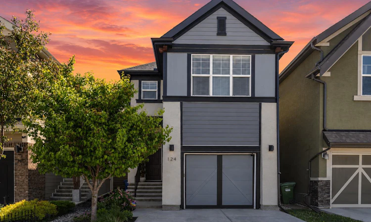 124 Masters Crescent SE