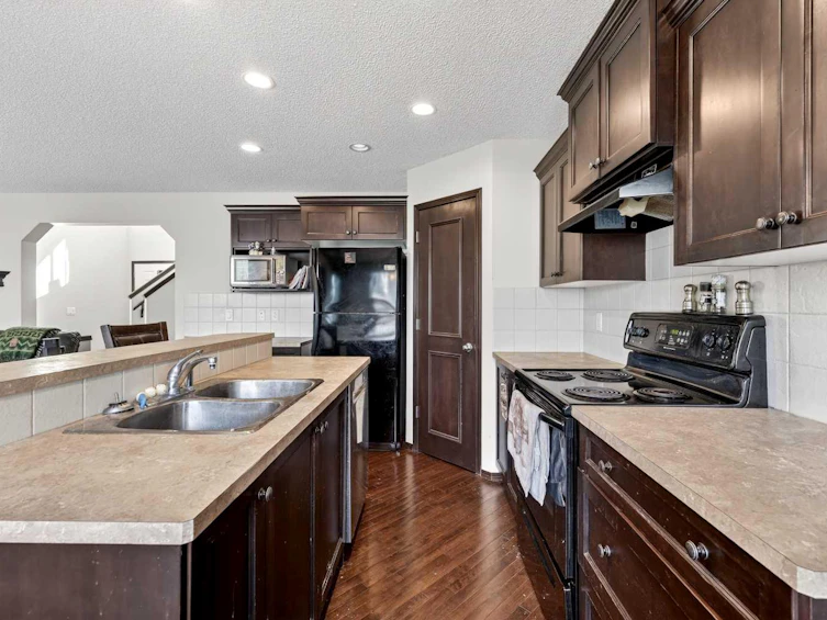 490 New Brighton Drive SE, Calgary, AB, T2Z 0K1 - 14