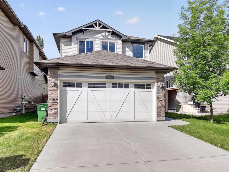 490 New Brighton Drive SE, Calgary, AB, T2Z 0K1