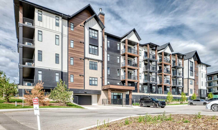 1109-430 Sage Hill Road NW
