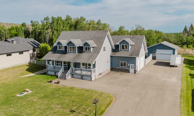 7925 Carriage Lane Drive
