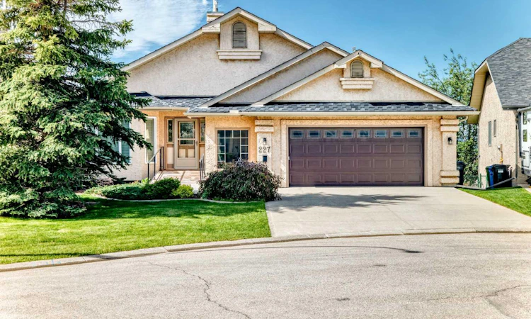 227 Hawkside Mews NW