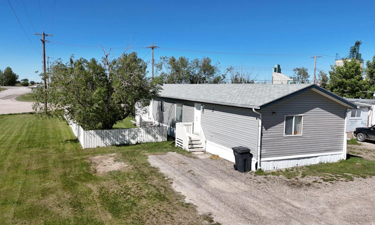 #23-266 N 2 Street W