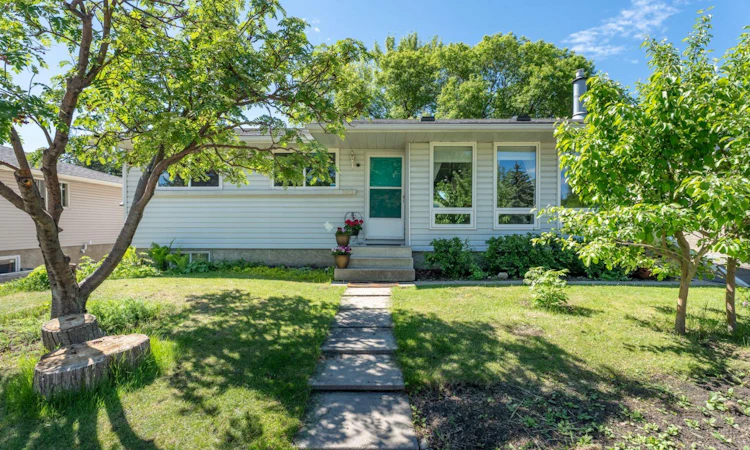 1019 Lysander Drive SE