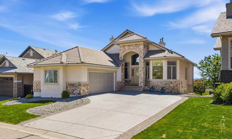 106 Gleneagles Estates Lane