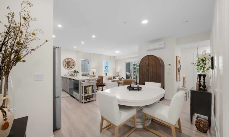 1102-100 Banister Drive