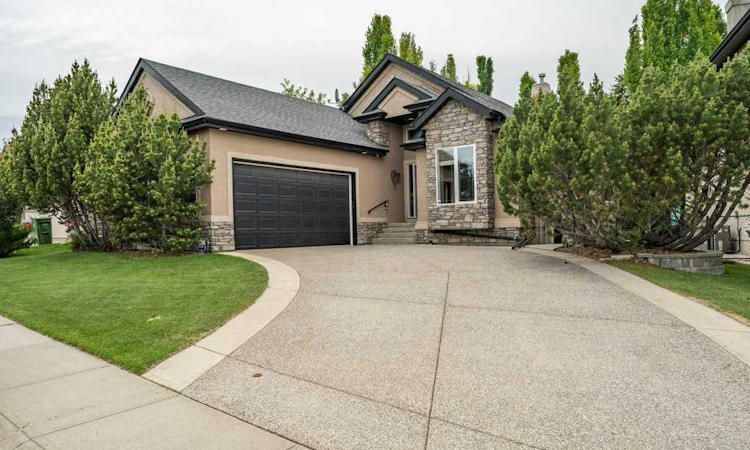 123 Valley Creek Road NW