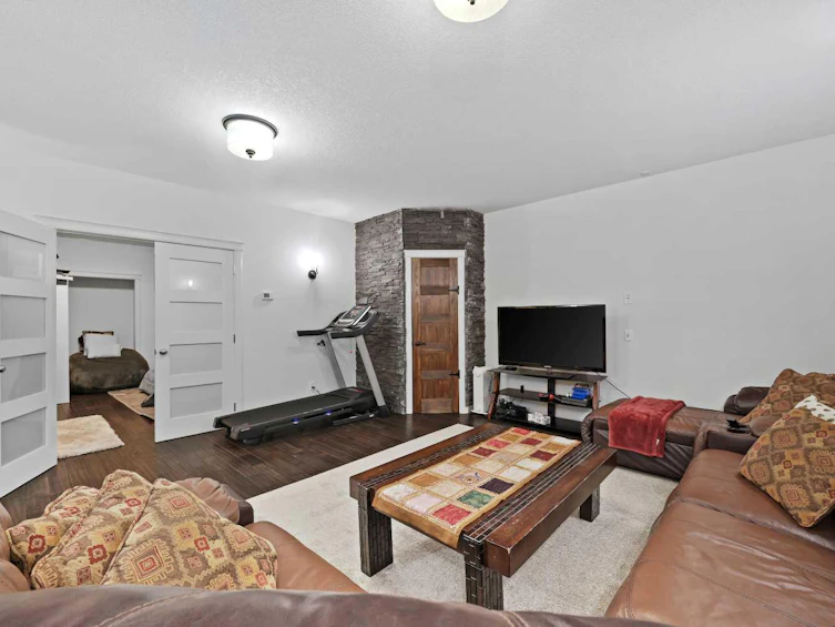 129 Springbluff Boulevard SW, Calgary, AB, T3H 0N3 - 29