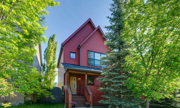 58 Walden Drive SE