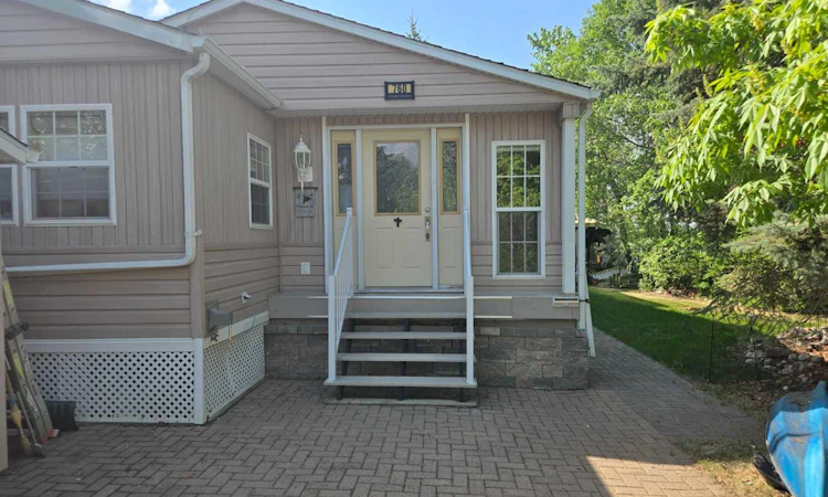 760, Carefree Resort