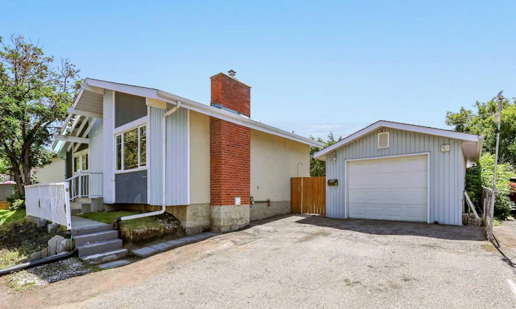 309 Olympia Drive SE