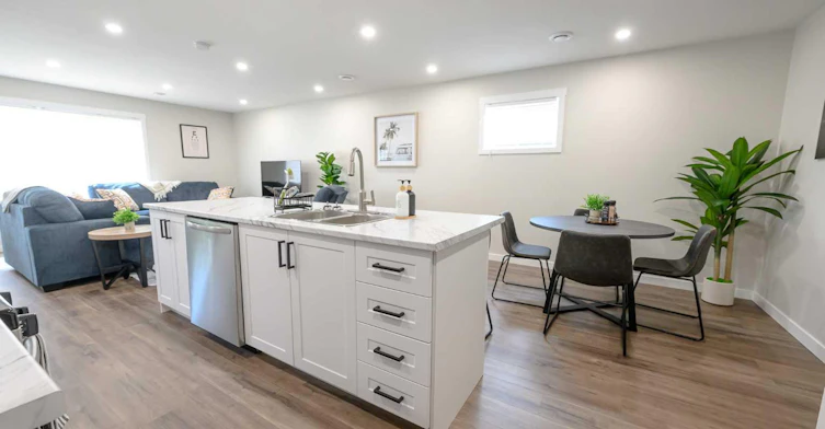 A-10021 105 Avenue, Grande Prairie, AB, T8V 1H2 - 7
