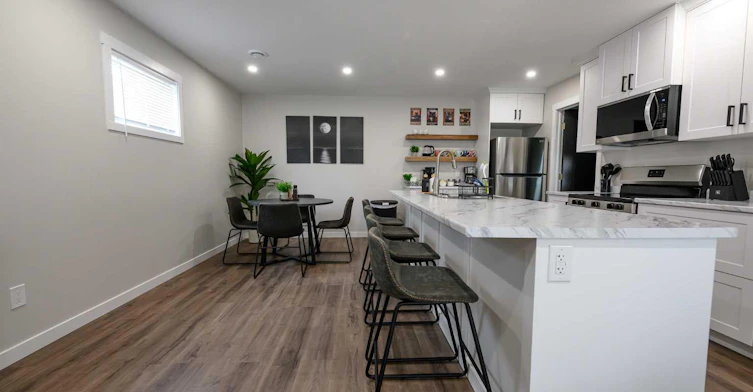 A-10021 105 Avenue, Grande Prairie, AB, T8V 1H2 - 6