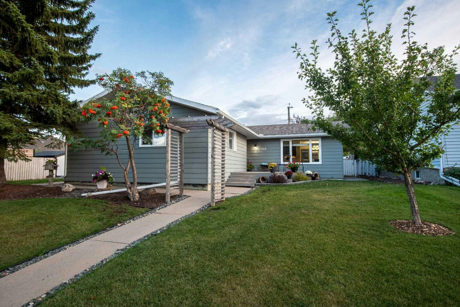 345 9 Street SE, Three Hills, AB, T0M 2A0
