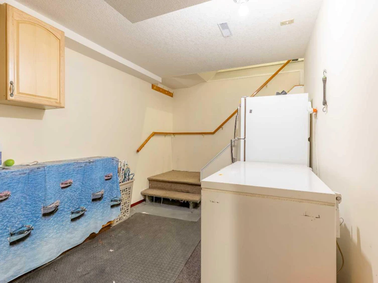 2305 7 Avenue N, Lethbridge, AB, T1H 0Z2 - 23