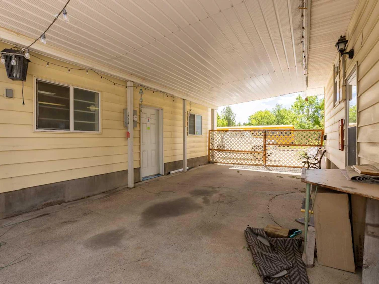 2305 7 Avenue N, Lethbridge, AB, T1H 0Z2 - 35