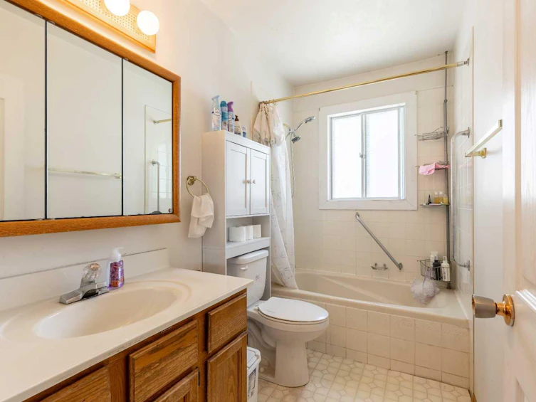 2305 7 Avenue N, Lethbridge, AB, T1H 0Z2 - 20