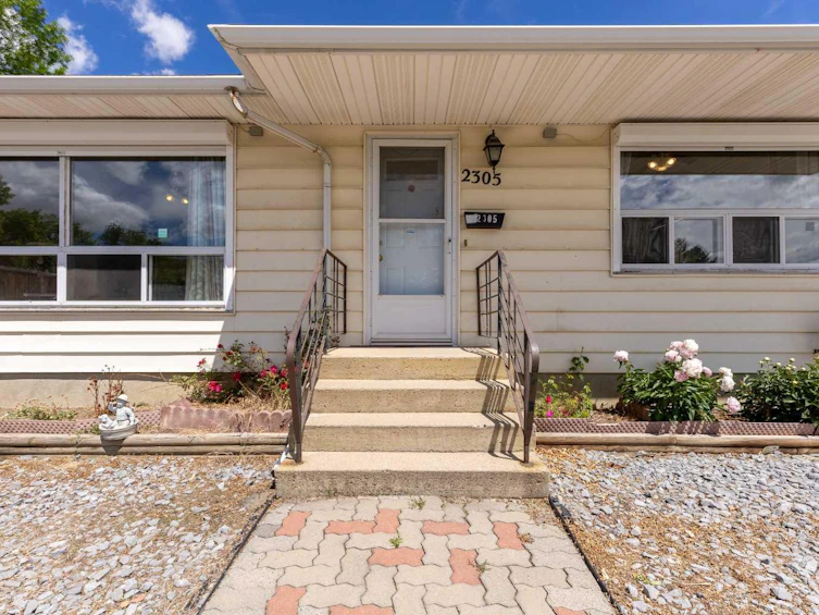 2305 7 Avenue N, Lethbridge, AB, T1H 0Z2 - 7