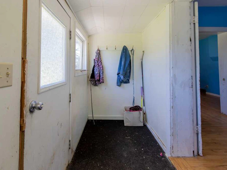 664 1 Street W, Cardston, AB, T0K 0K0 - 2
