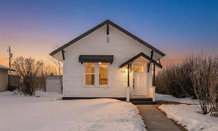 115 Niblock Street
