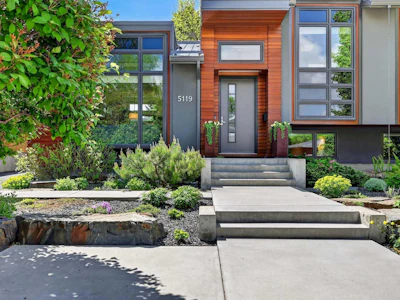 5119 Vallance Crescent NW - 2