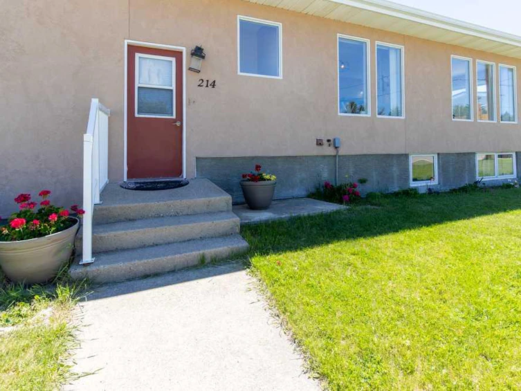 214 3 Street W, Cardston, AB, T0K 0K0 - 31