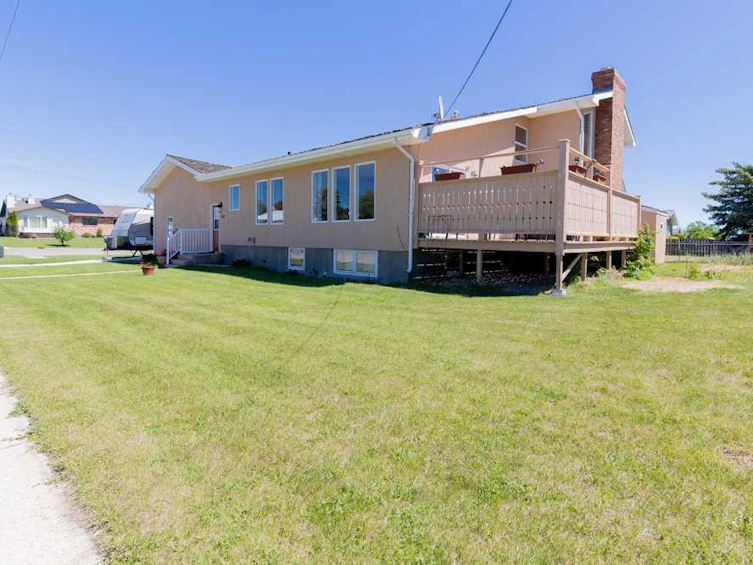 214 3 Street W, Cardston, AB, T0K 0K0 - 48