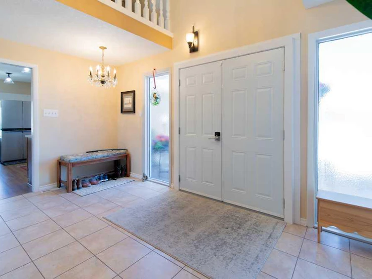 214 3 Street W, Cardston, AB, T0K 0K0 - 4