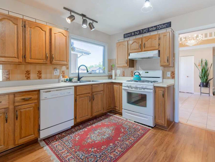 214 3 Street W, Cardston, AB, T0K 0K0 - 7