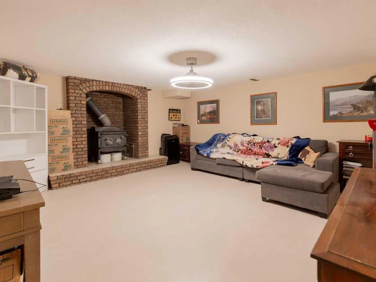 214 3 Street W, Cardston, AB, T0K 0K0 - 22