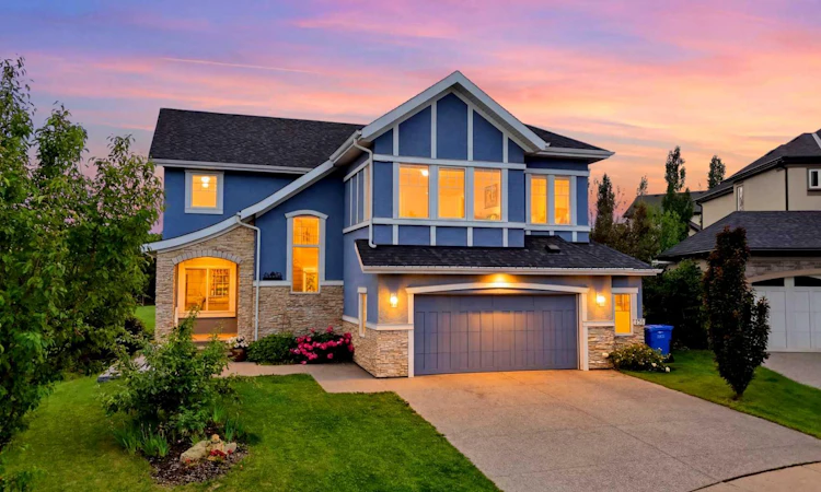 136 Stonemere Close