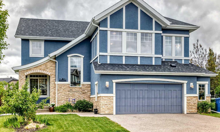 136 Stonemere Close
