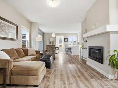 30 Juniper Street - 4